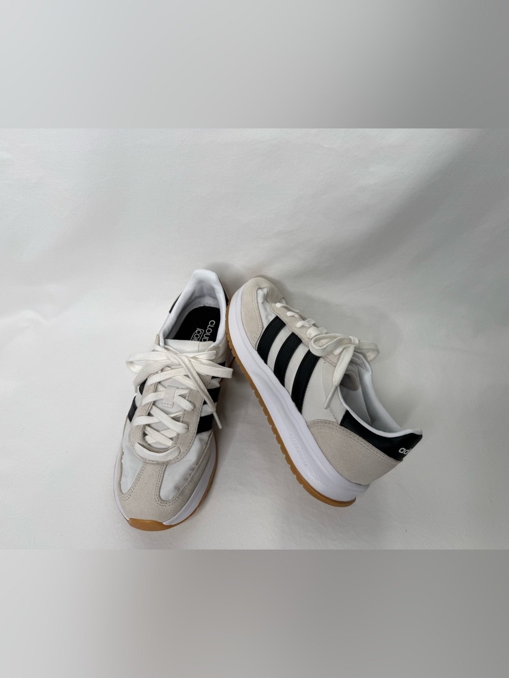 Adidas Cloudfoam Comfort Women’s Size 7 White Black Gum Sneakers JH8594